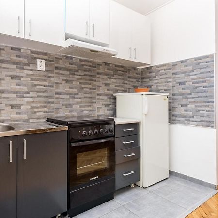 Apartman Pionir Belgrado Buitenkant foto
